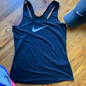 Form fitting Nike tank